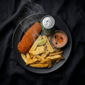 Knuspriger Fish & Chips Menü